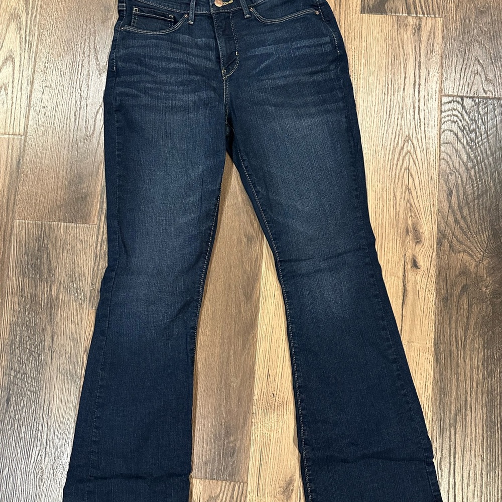 Levi’s Totally Shaping BOOTCUT Classic Dark Blue Women's Jeans Size 10M W30 L32